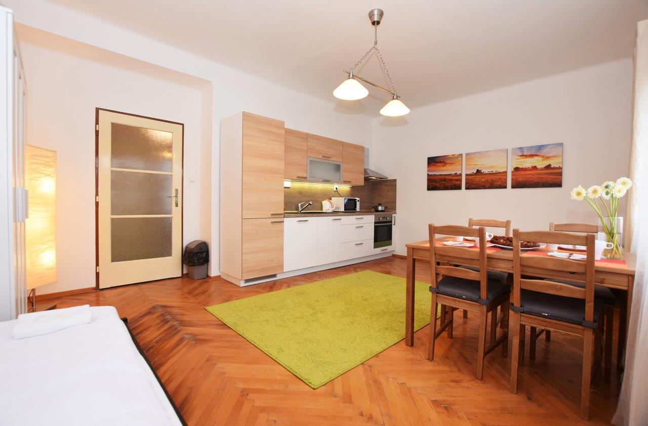Cisarka Apartments Prag Eksteriør billede