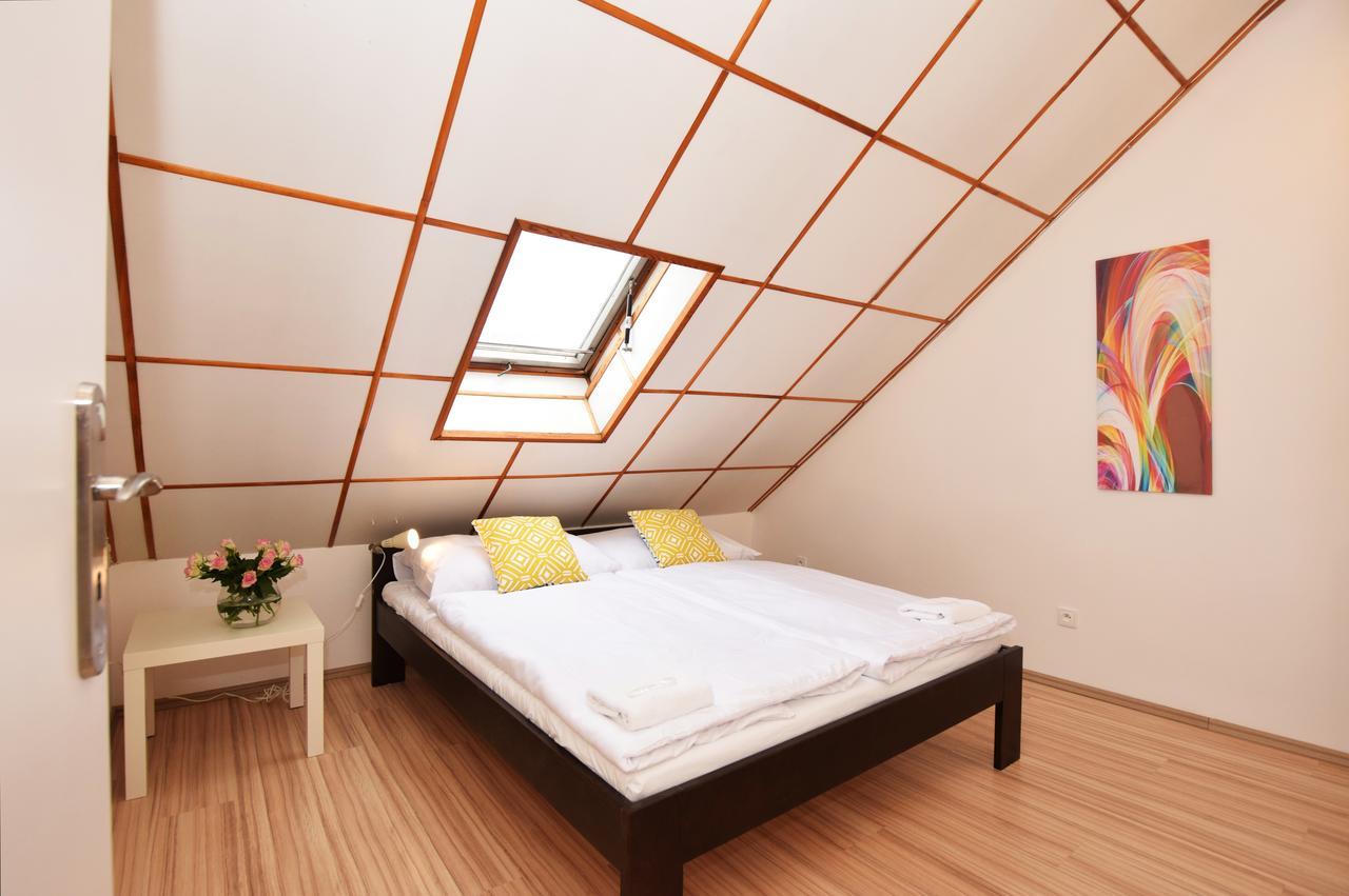 Cisarka Apartments Prag Eksteriør billede